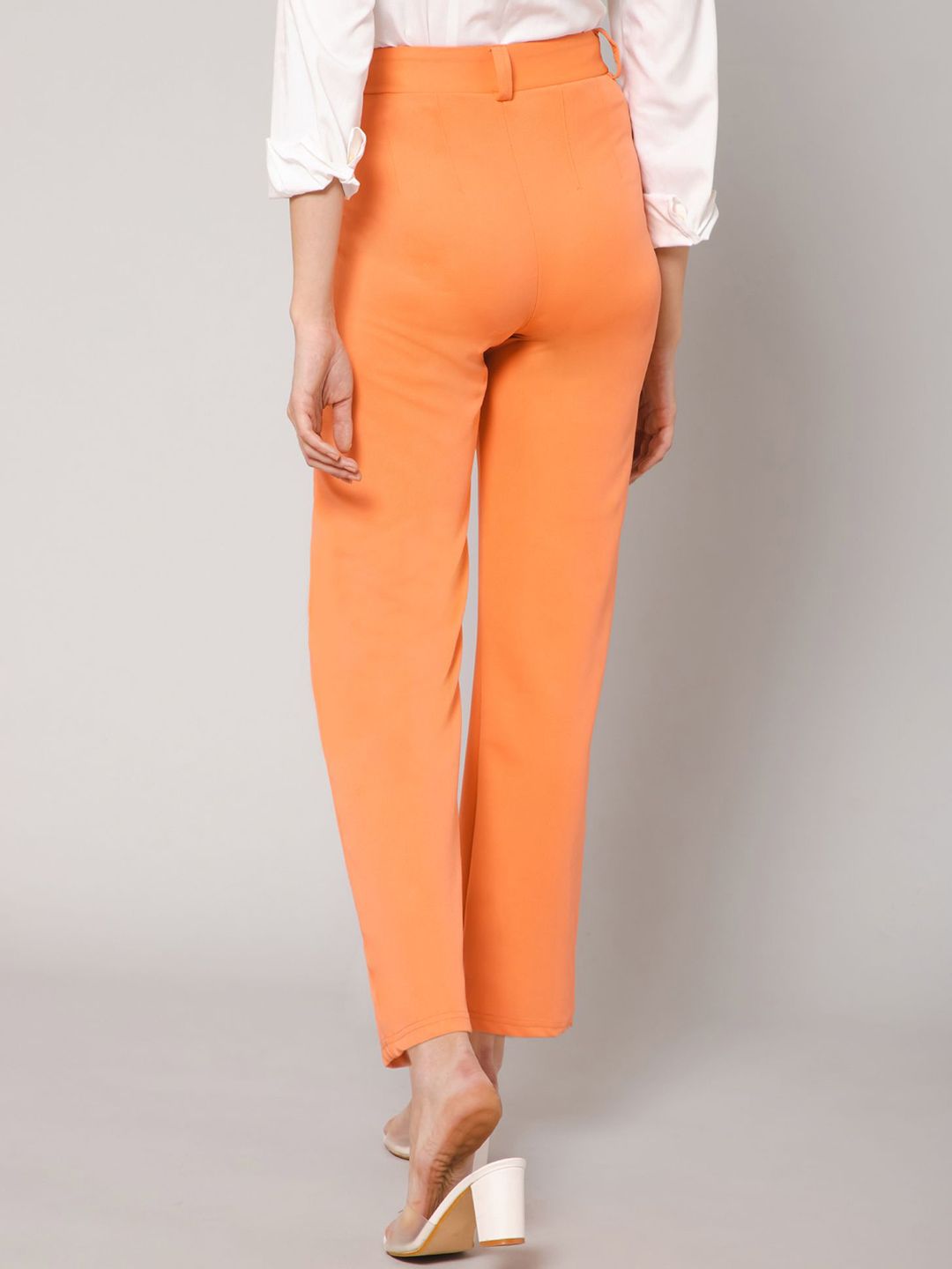 Kotty Women Relaxed Straight Leg High-Rise Trousers