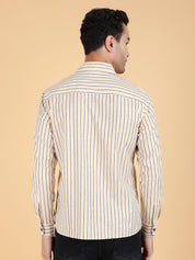 Kotty Men Relaxed Spread Collar Graphic Printed Casual Shirt