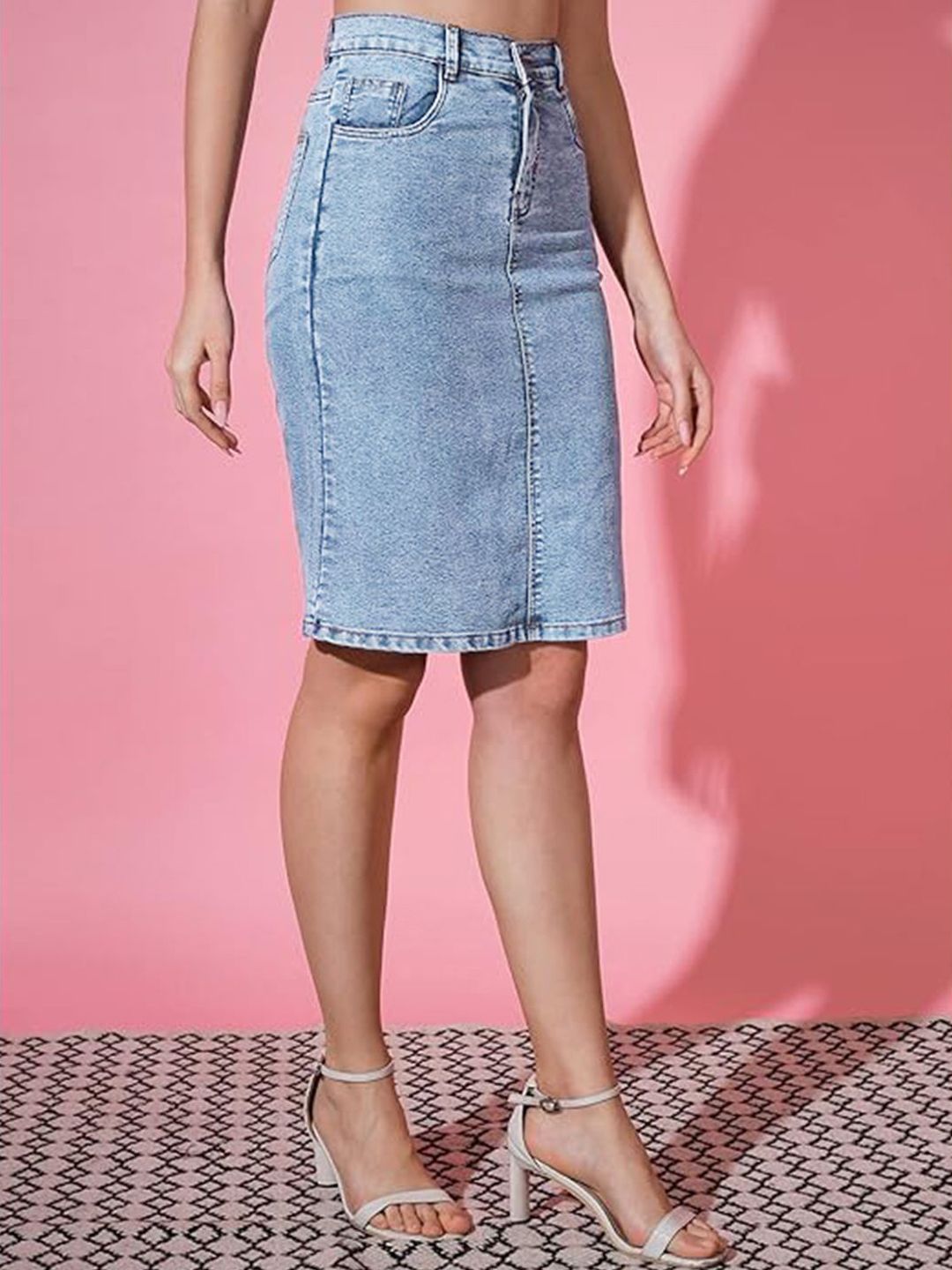 Kotty Pencil Knee Length Skirt