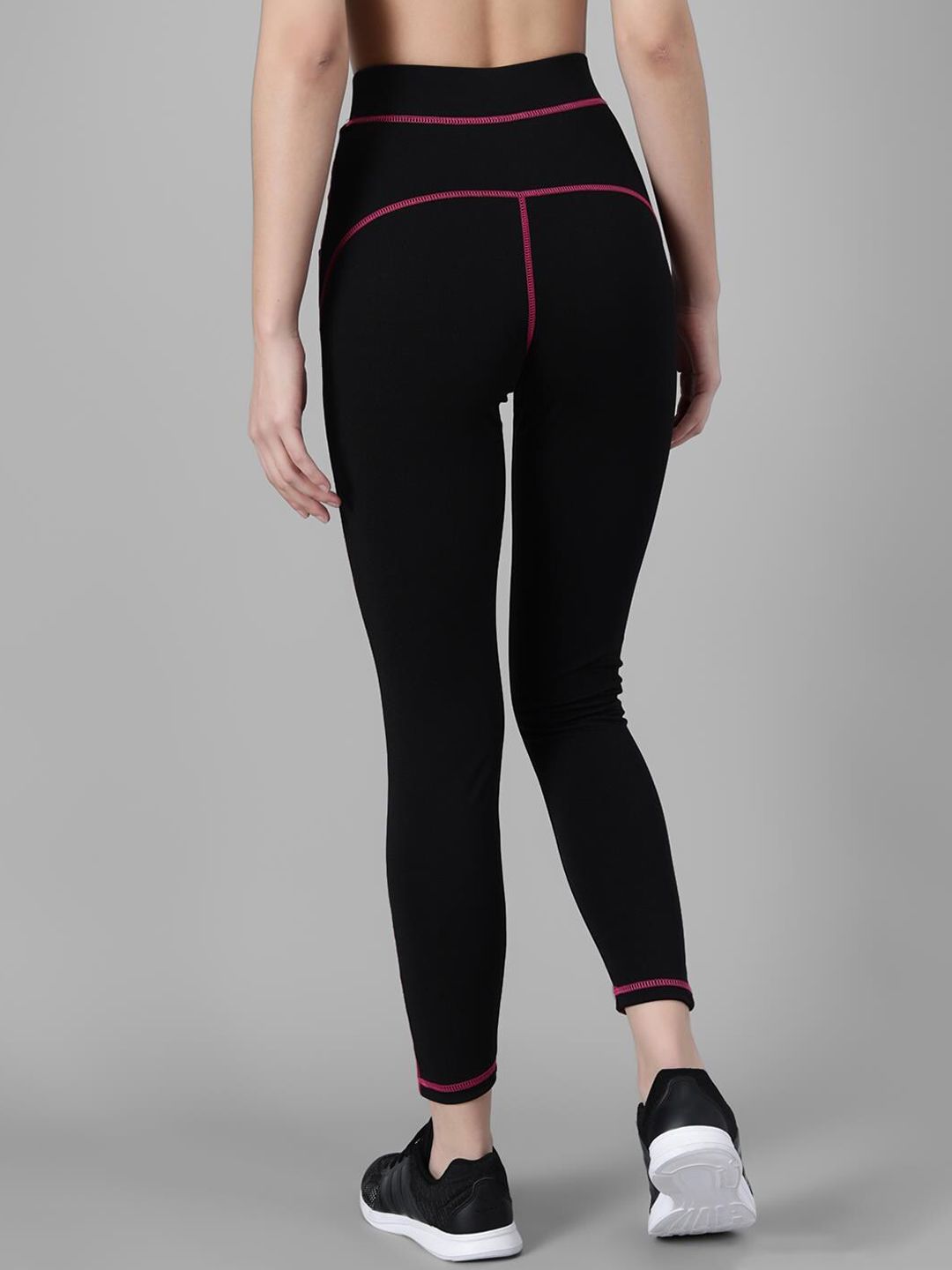 Kotty Women Colourblocked Ankle-Length Gym Tights