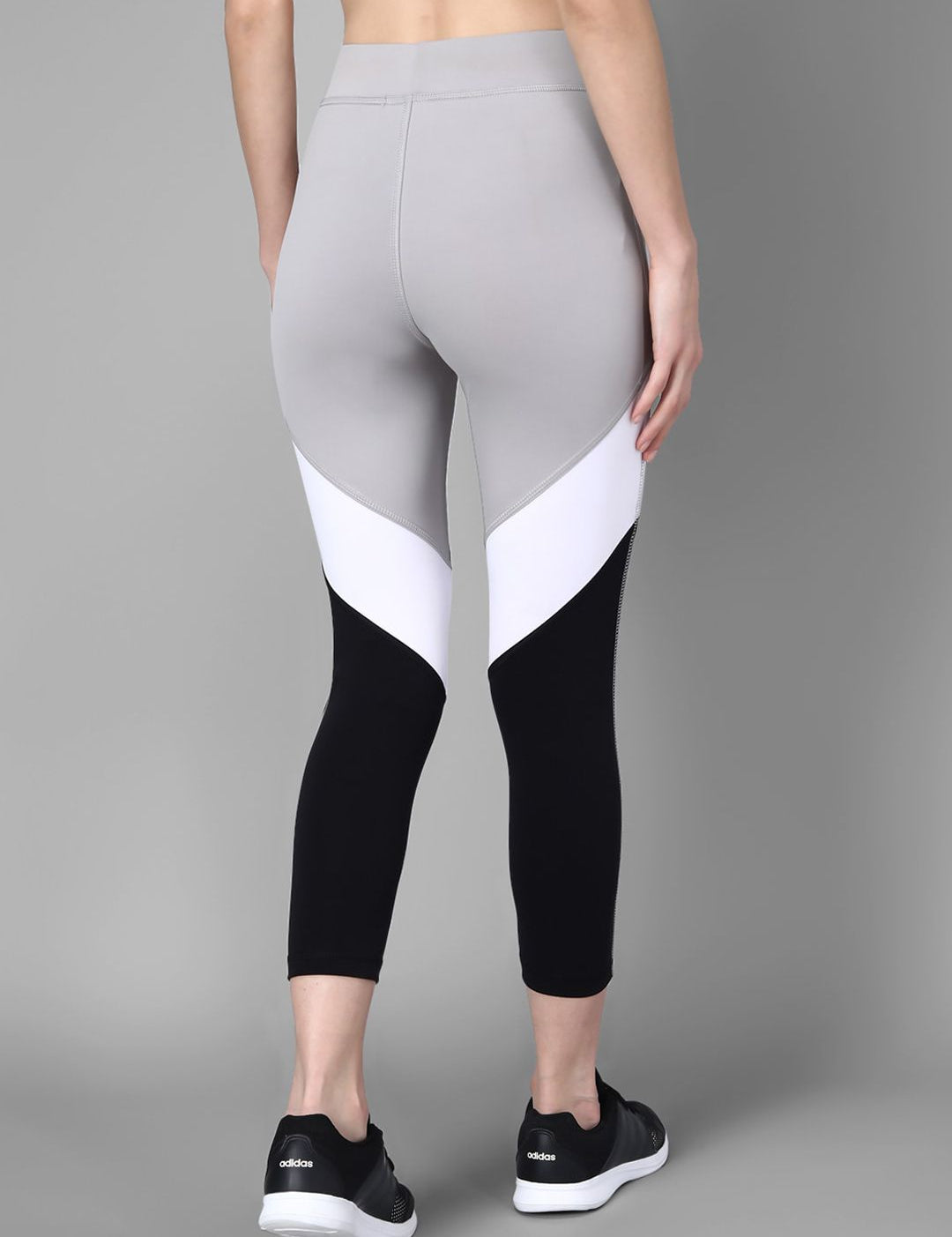 Kotty Women Black & Grey Colourblocked Running Tights