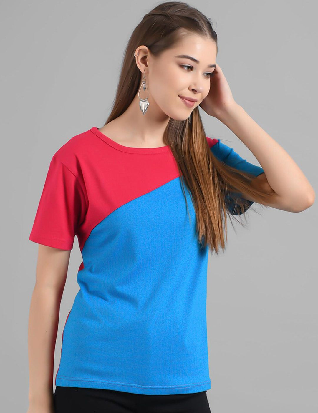 Kotty Colourblocked Round Neck Cotton T-shirt