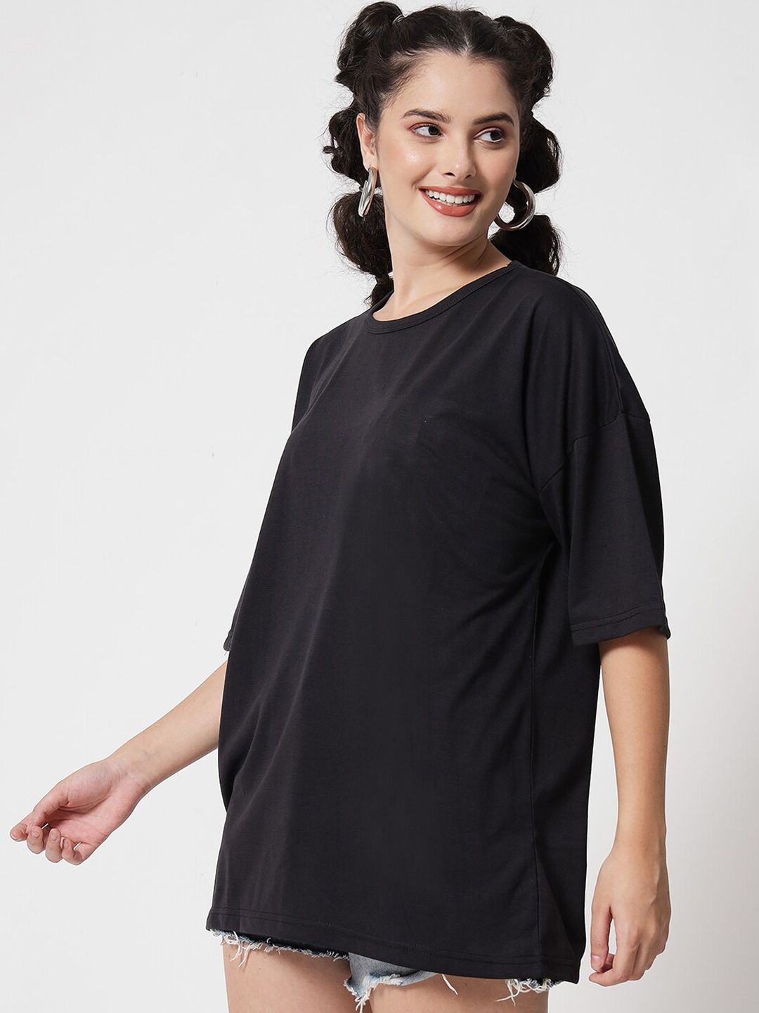 Kotty Women Black Drop-Shoulder Sleeves Applique Oversized  T-shirt