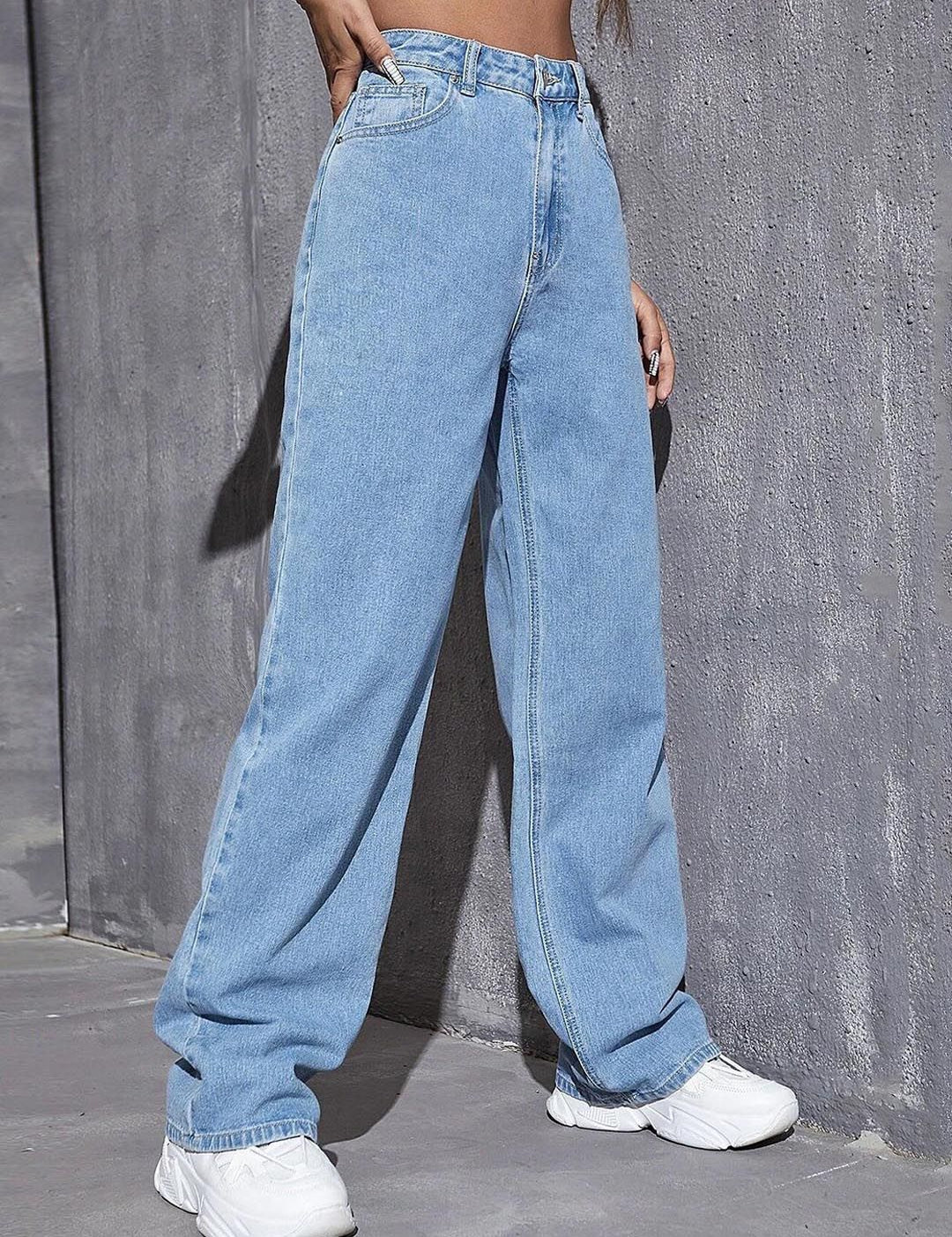 Kotty Women Jean Straight Fit Leg High-Rise Light Fade Stretchable Jeans