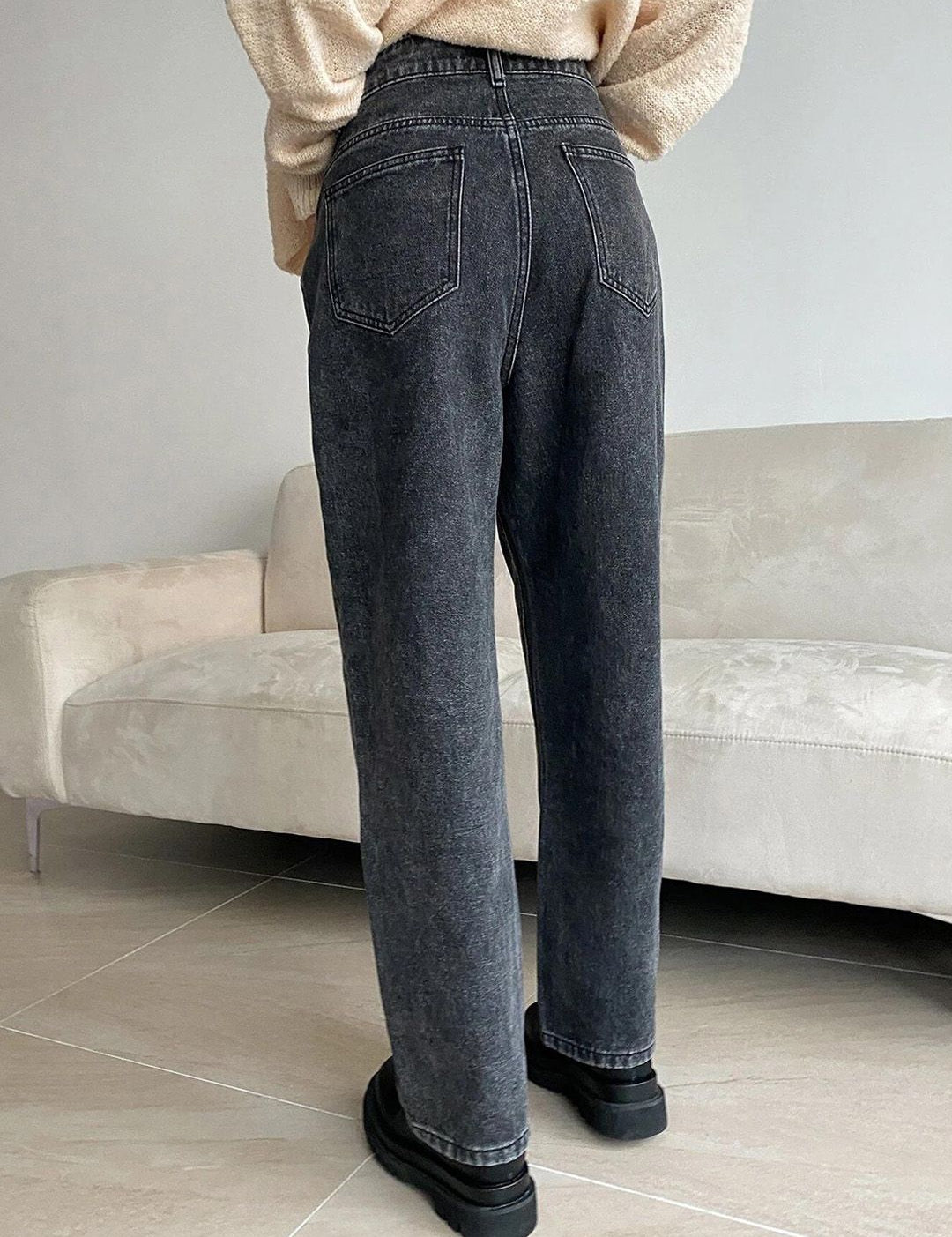 Kotty Women Grey Jean Straight Fit High-Rise Clean Look Stretchable Jeans