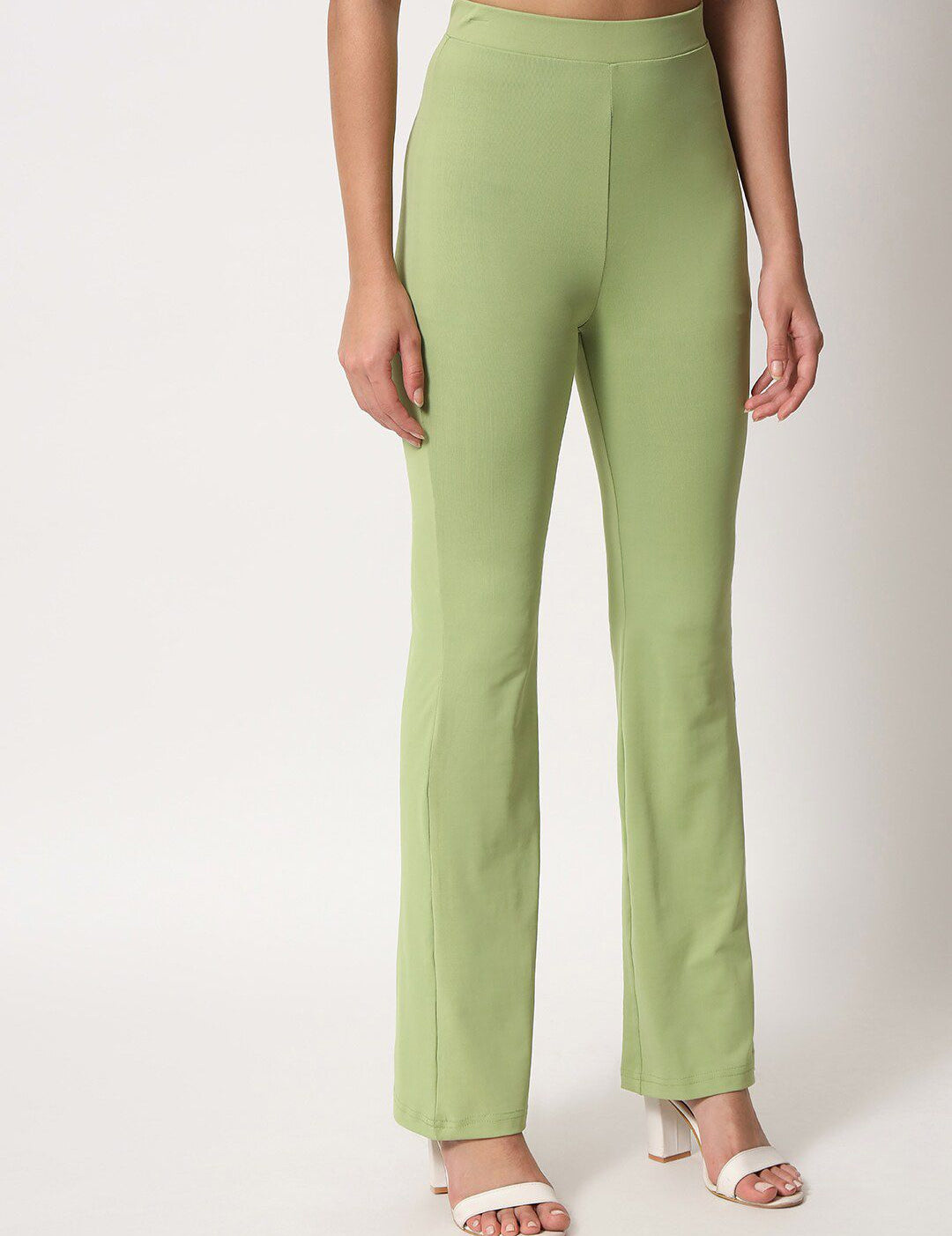 Kotty Women Green Relaxed Straight Leg High Rise Easy Wash Trouser