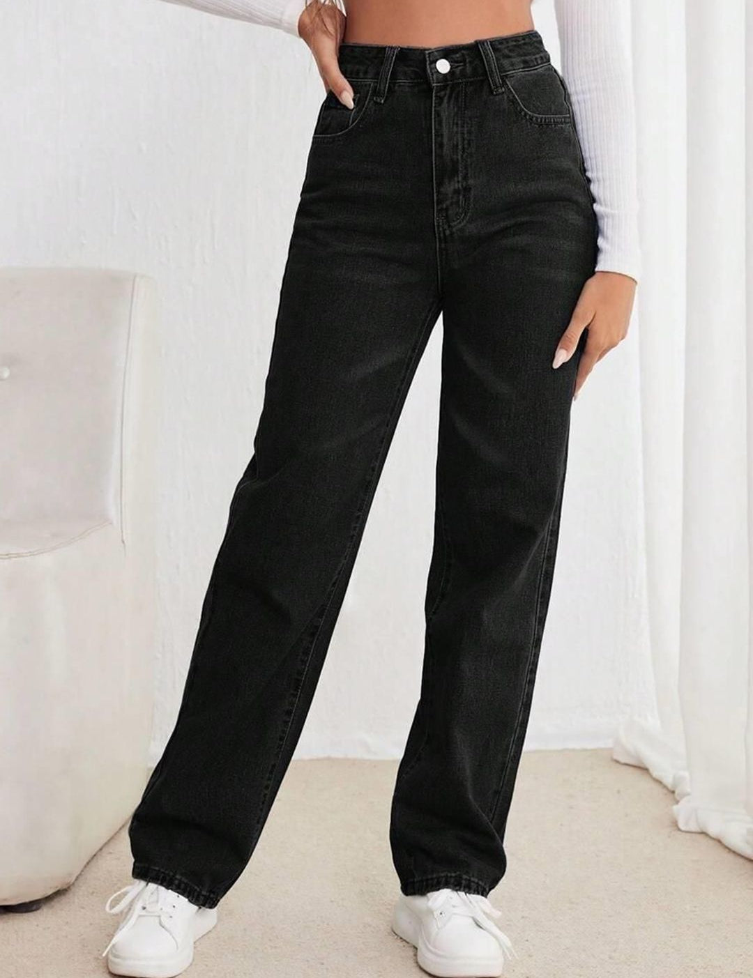 Kotty Women Straight Fit High-Rise Clean Look Stretchable Jeans