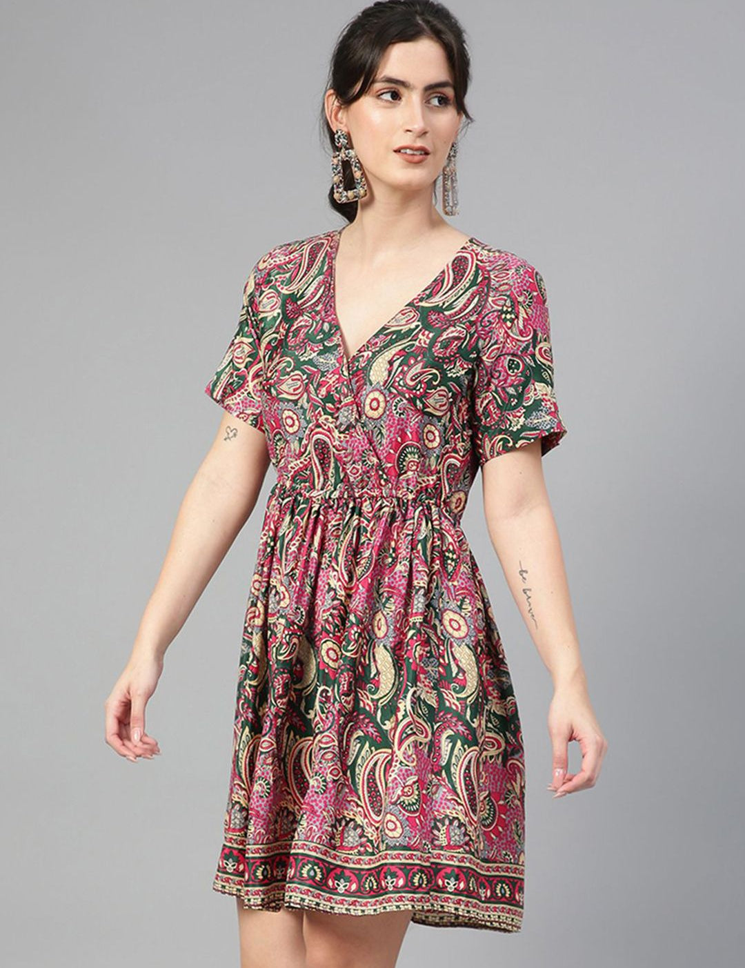 Kotty Ethnic Motifs Printed V-Neck Gathered or Pleated Crepe Wrap Dress