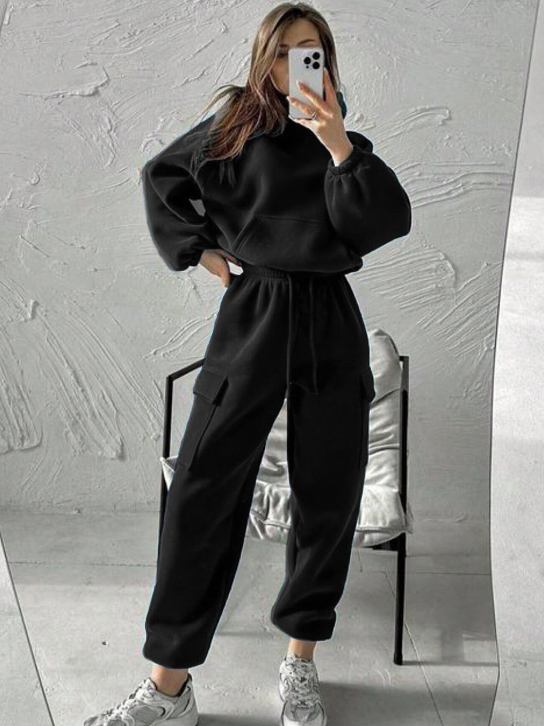 Kotty Women Solid Hood Collar Sweatshirt With Joggers Co-Ords