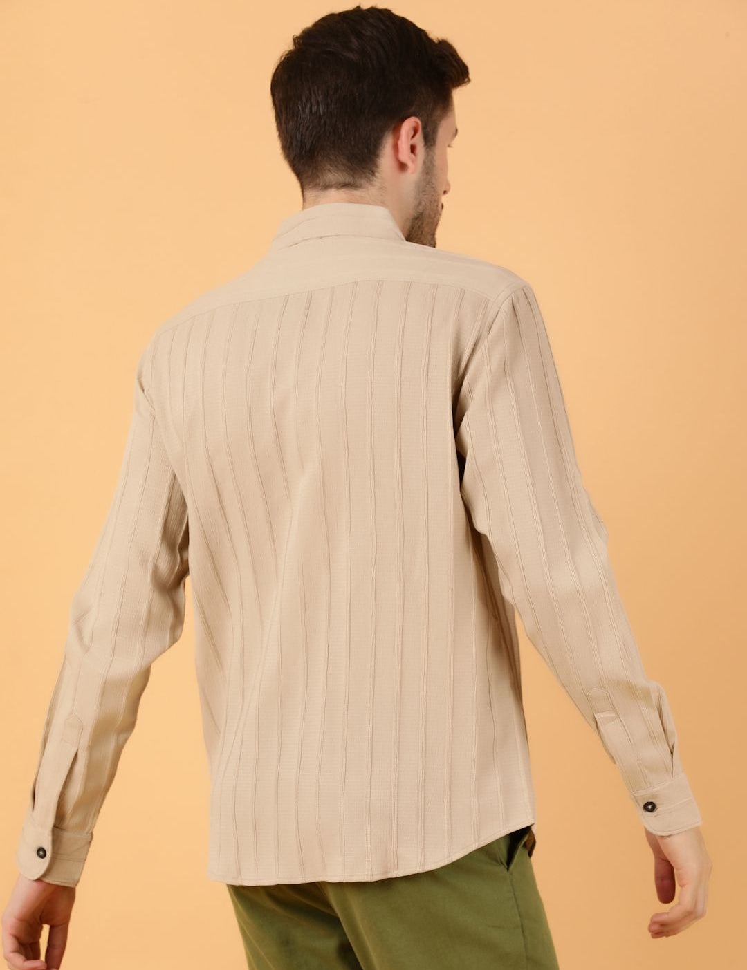 Kotty Men Relaxed Spread Collar Textured Cotton Casual Shirt