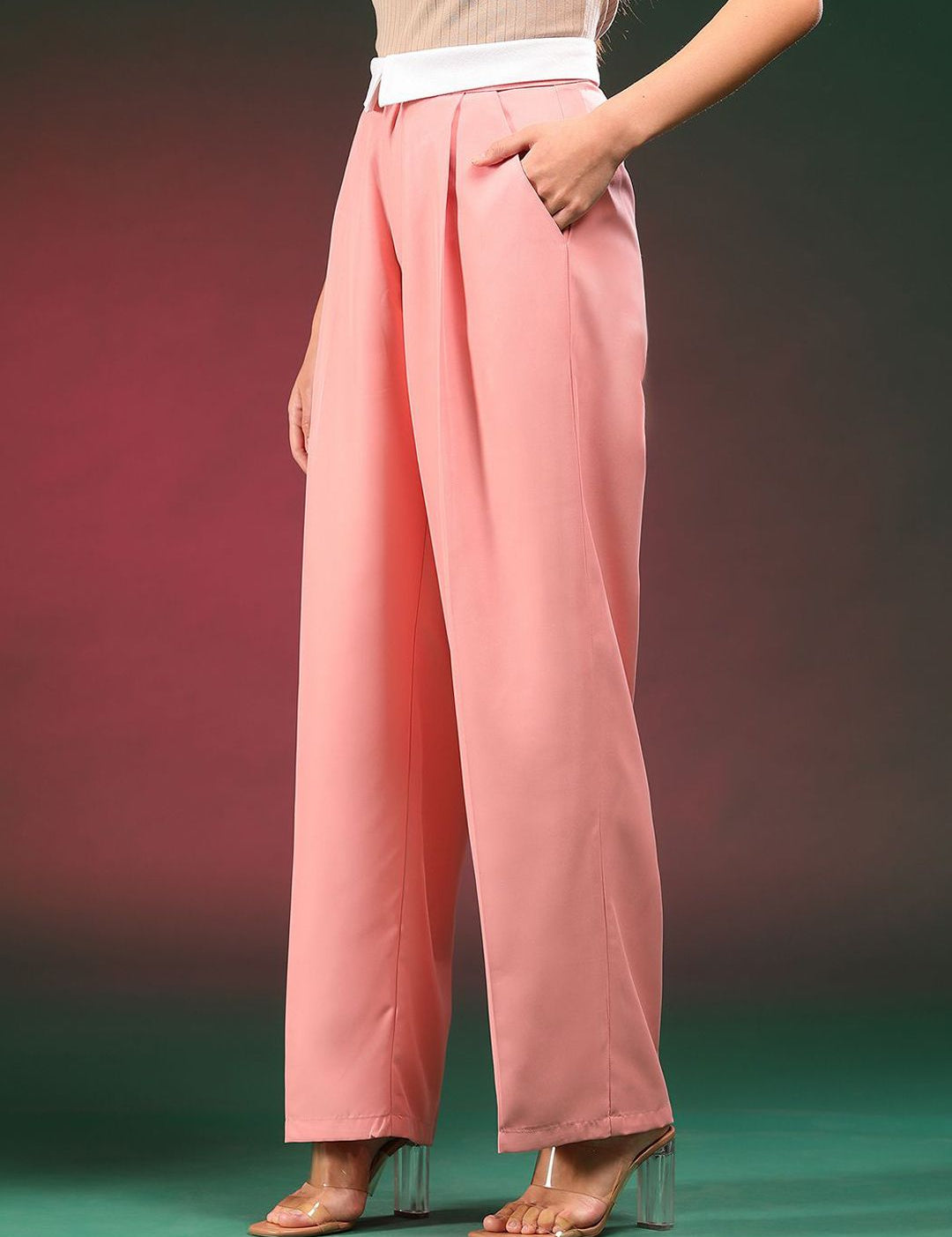 Kotty Women Solid Relaxed Straight Fit Mid-Rise Pleated Regular Trousers