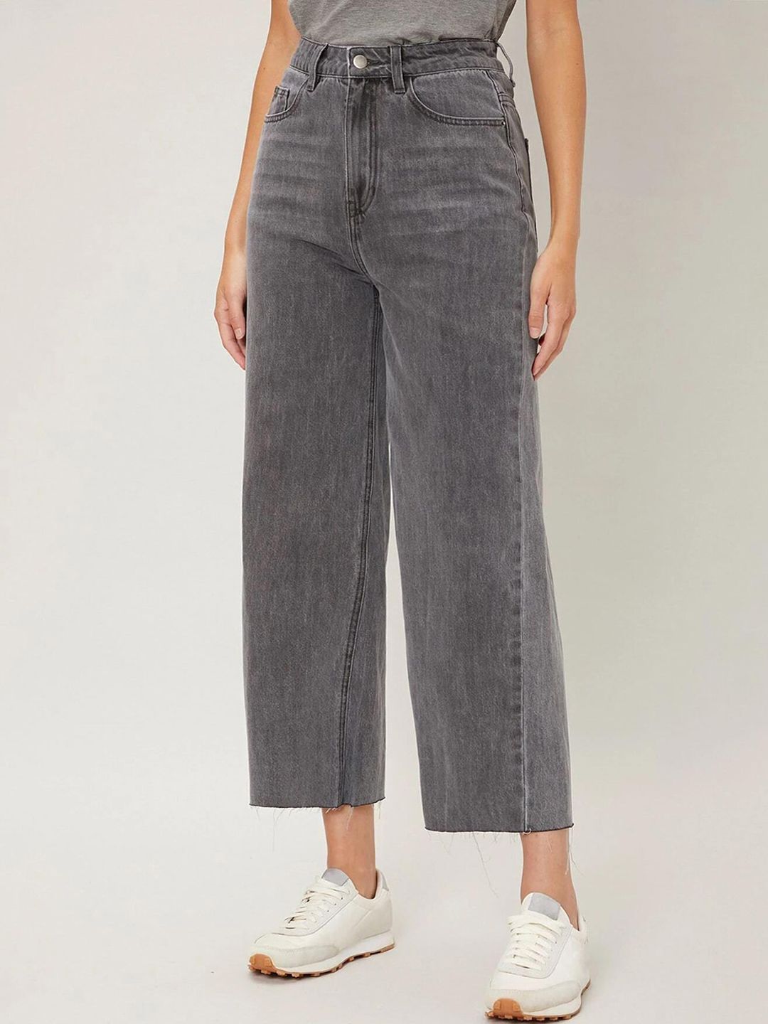 Kotty Women Jean Straight Fit High-Rise Heavy Fade Stretchable Jeans