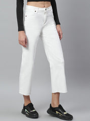 Kotty Women White Regular Fit Mid-Rise Clean Look Stretchable Jeans