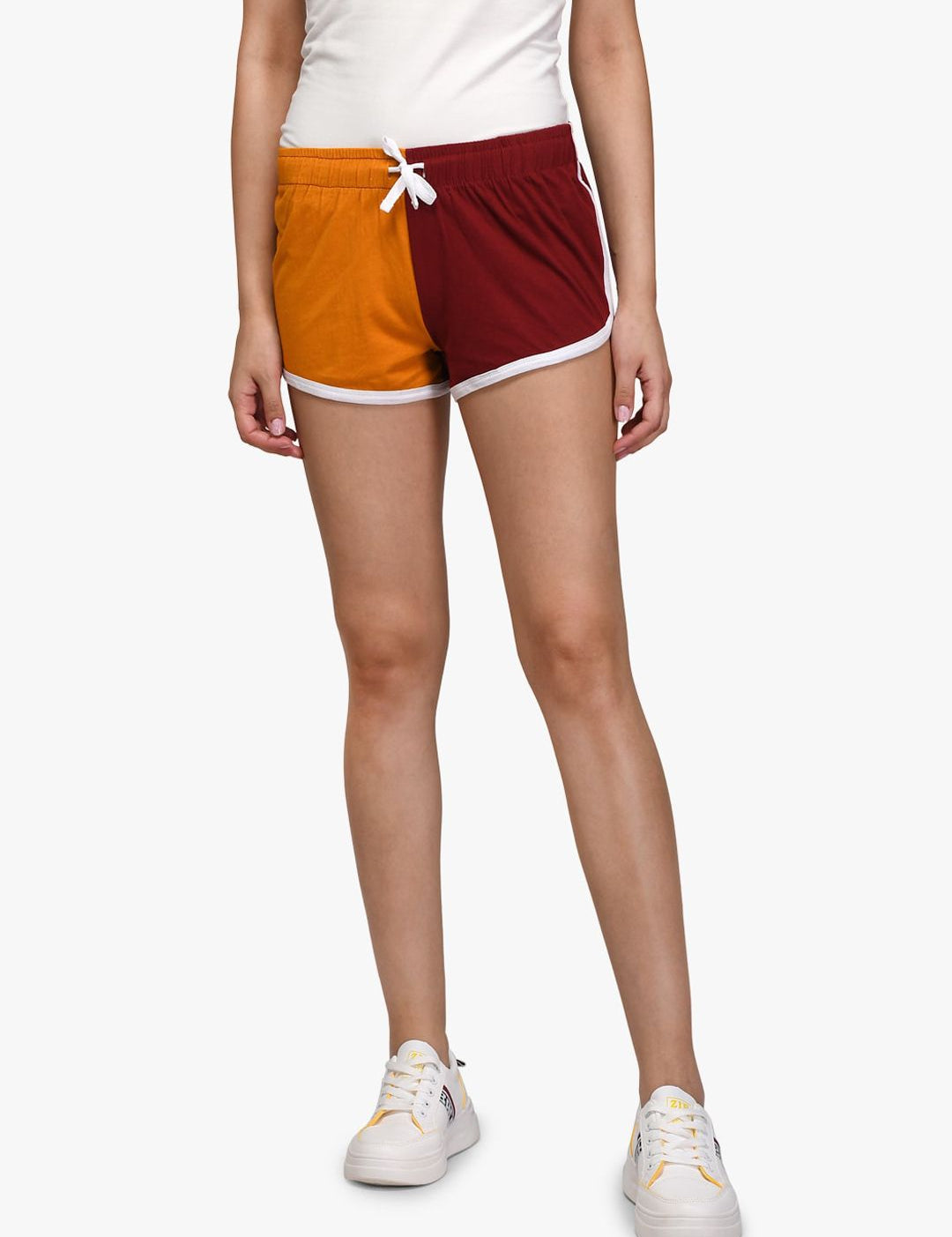 Kotty Women White & Yellow Colourblocked Lounge Shorts