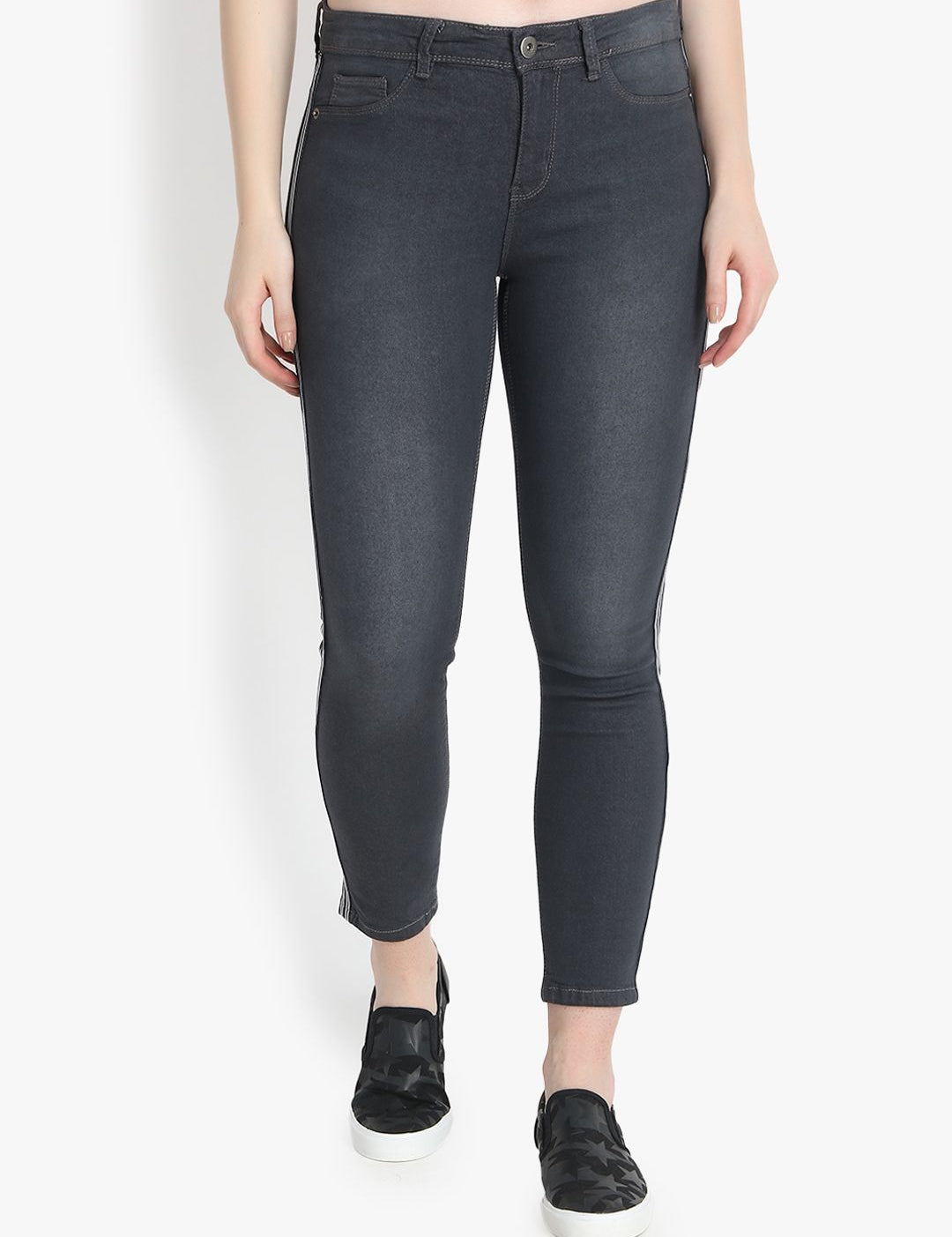 Kotty Women Black Skinny Fit High-Rise Clean Look Cropped Jeans