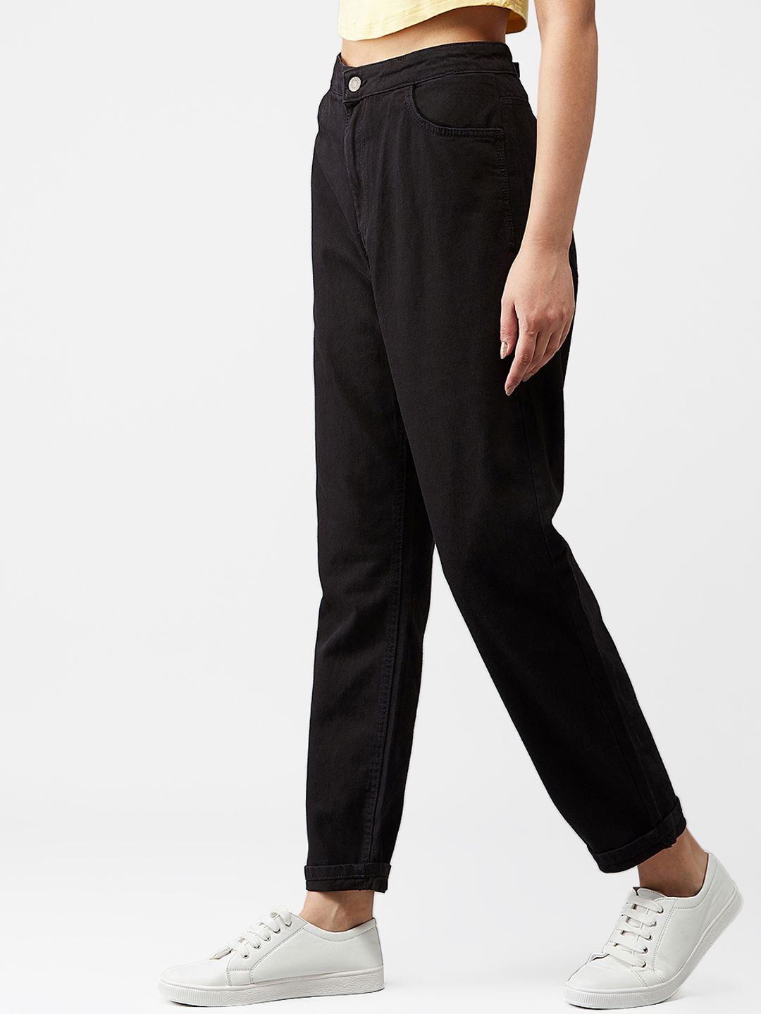 Kotty Women Black Boyfriend Fit High-Rise Clean Look Jeans