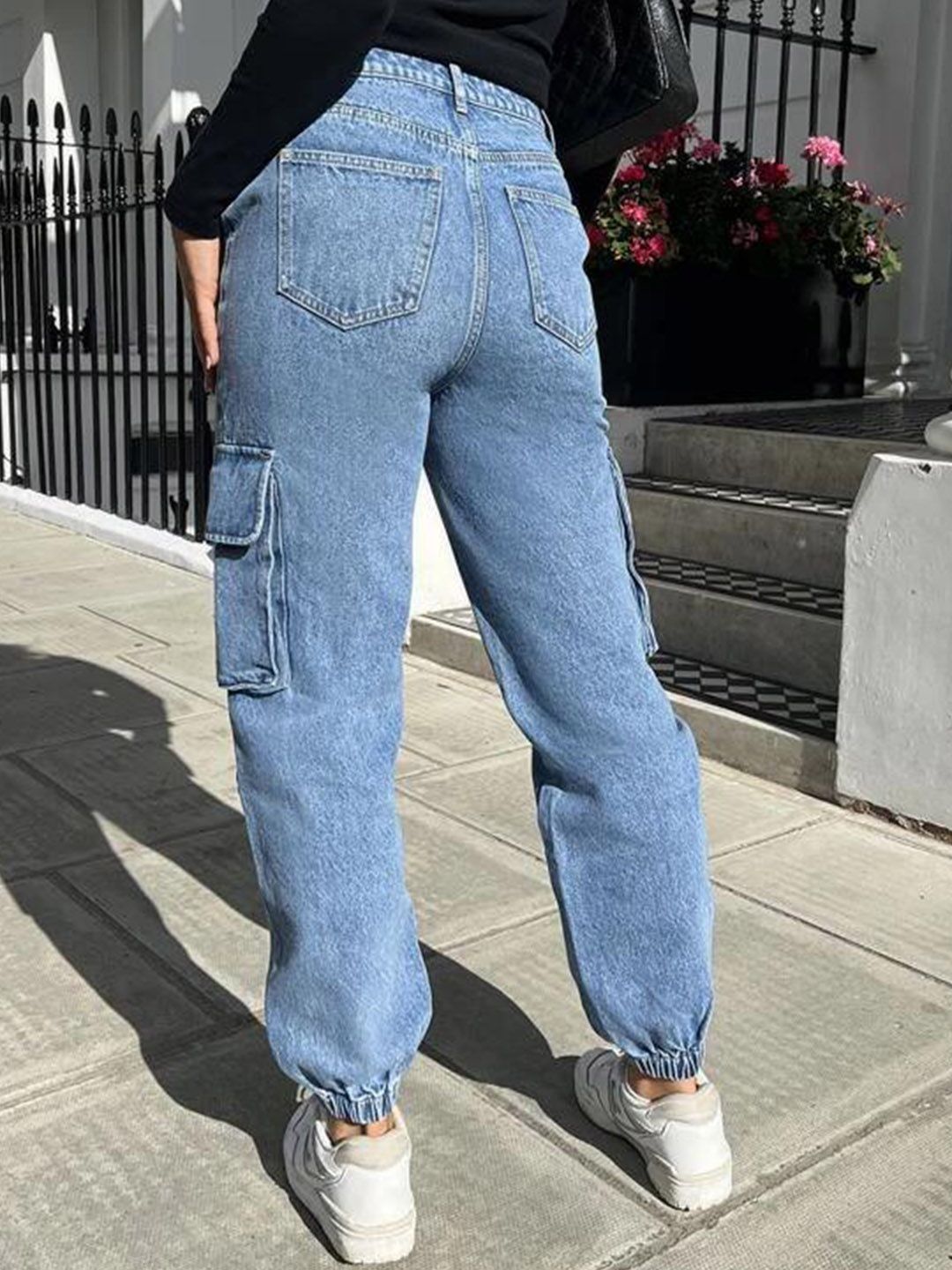 Kotty Women Jean Jogger High-Rise Mildly Distressed Light Fade Cotton Stretchable Jogger