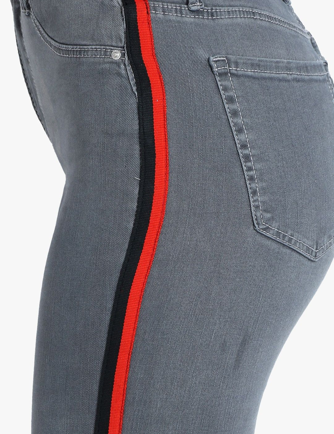 Kotty Women Grey Skinny Fit High-Rise Clean Look Jeans