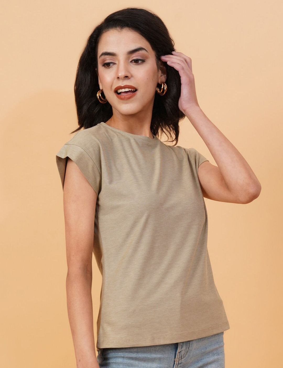 Kotty Women Solid Round Neck T-shirt