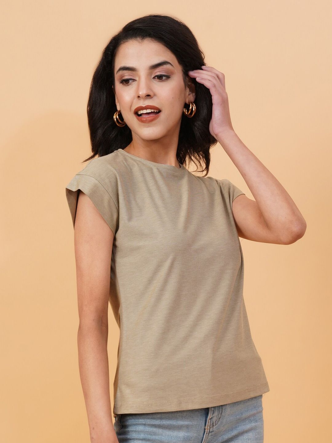 Kotty Women Solid Round Neck T-shirt