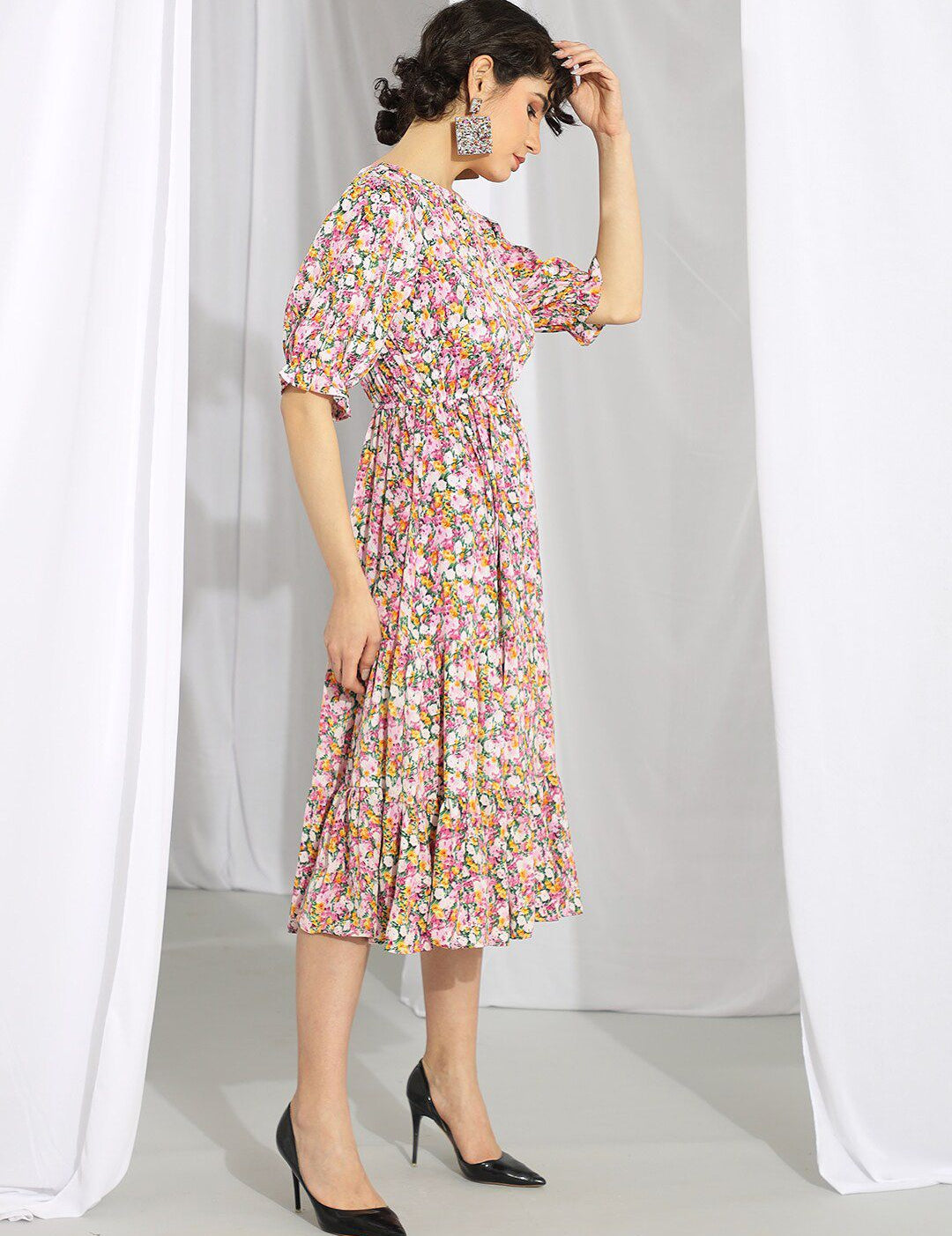 Kotty Pink & Green Floral Printed Puff Sleeves Fit & Flare Midi Dress