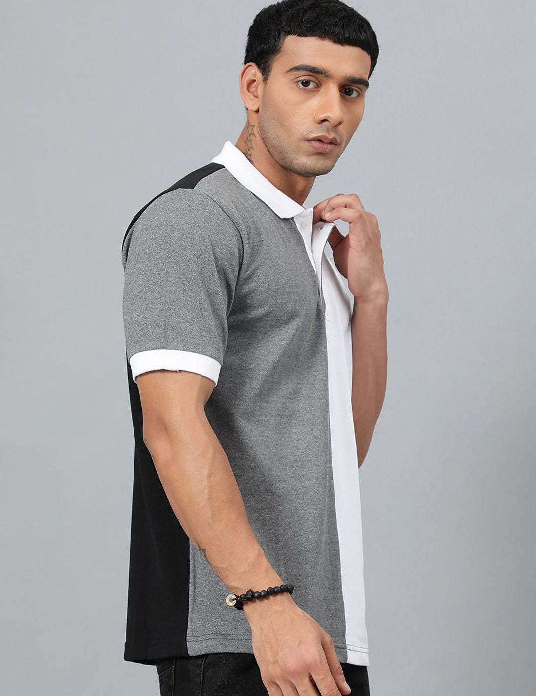 Kotty Men Colourblocked Polo Collar T-shirt