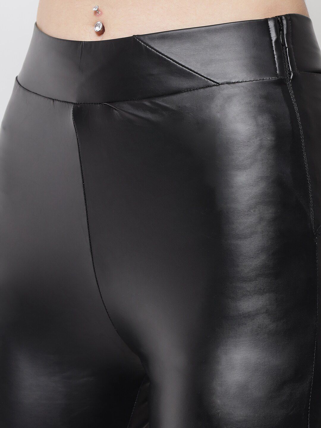 Kotty Women Black Relaxed Skinny Fit Trousers