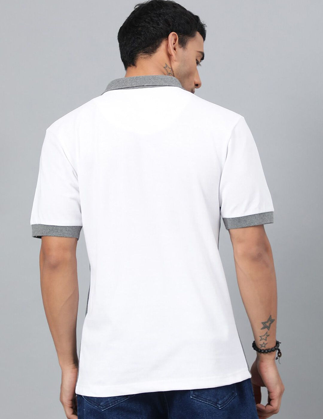 Kotty Men Colourblocked Polo Collar T-shirt