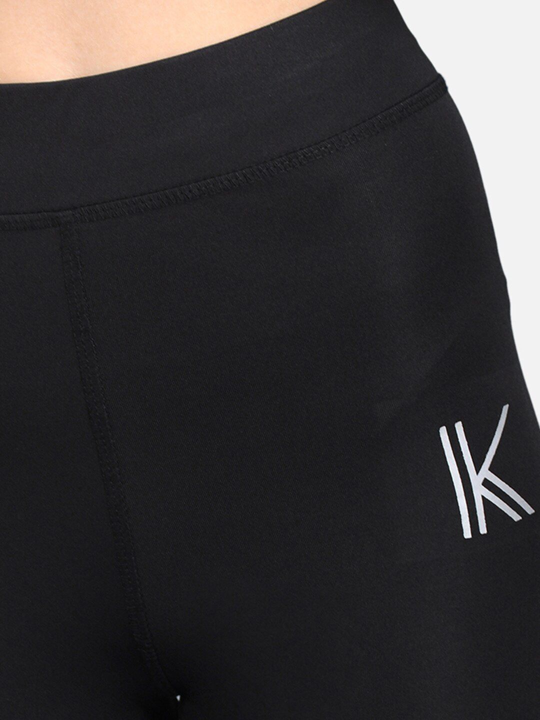 Kotty Women Black & White Printed Tights