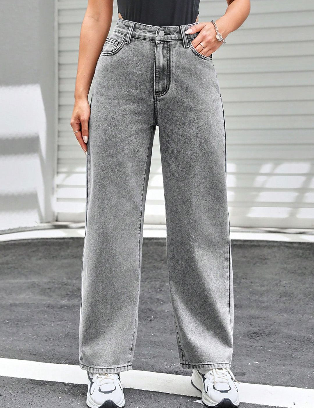 Kotty Women Jean Straight Fit High-Rise Heavy Fade Stretchable Jeans