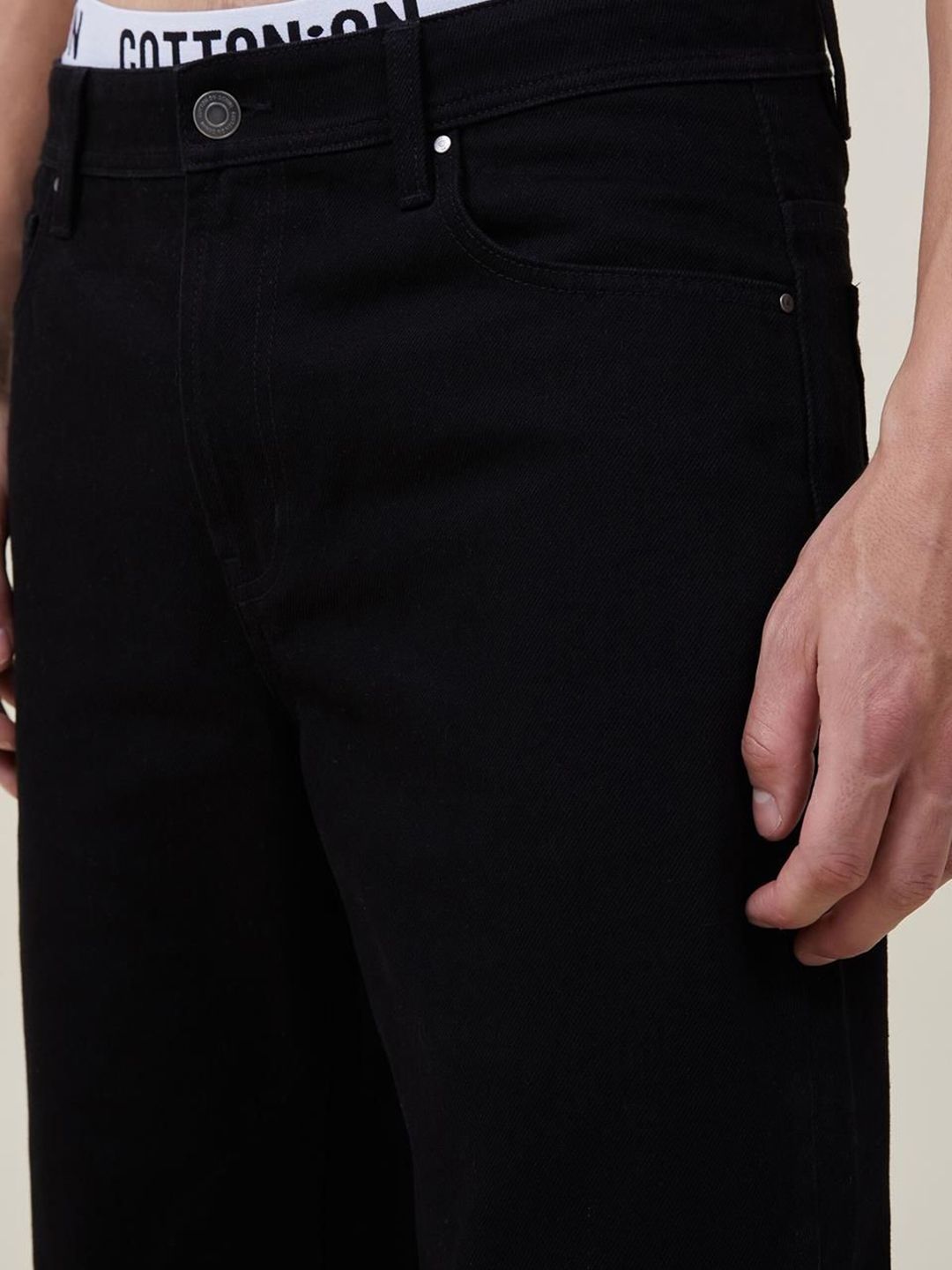 Kotty Men Black Jean Straight Fit Low-Rise Clean Look Stretchable Jeans