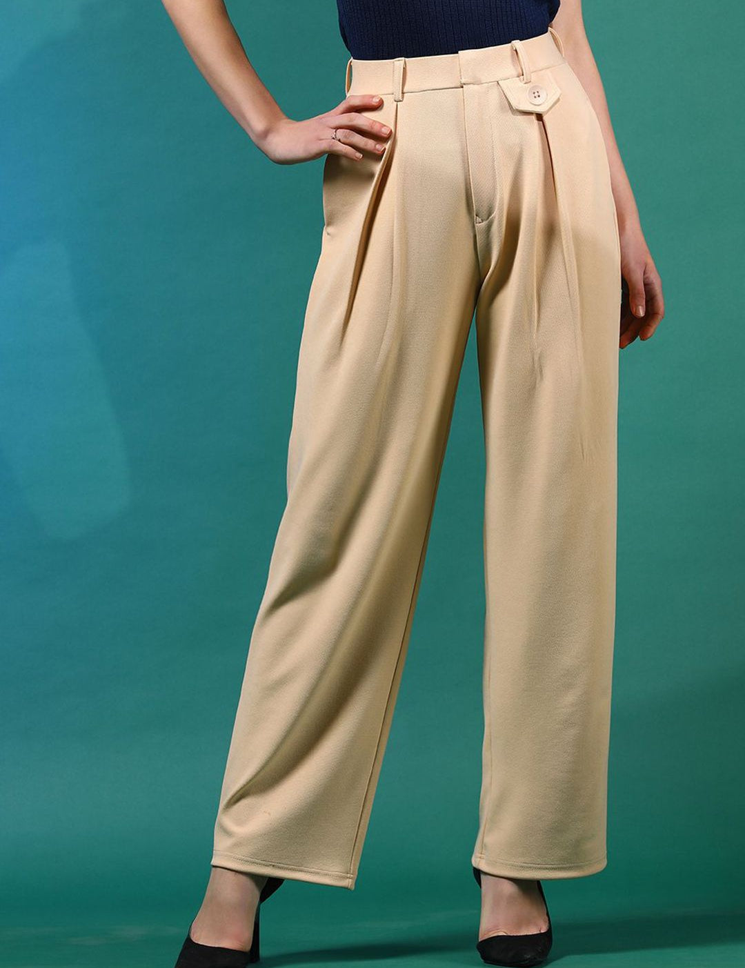 Kotty Women Relaxed Straight Fit Pleated High-Rise Trousers