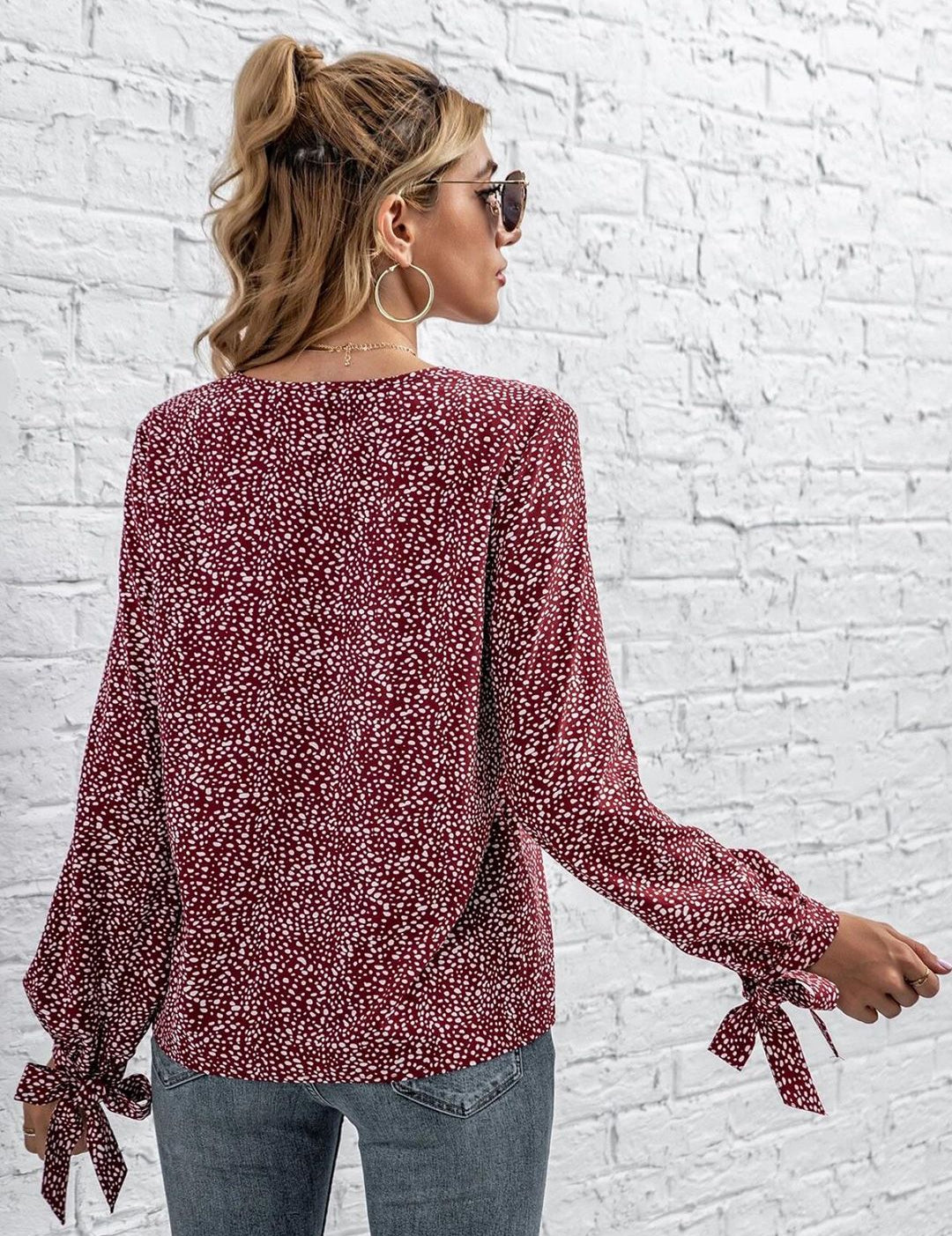 Kotty Abstract Printed Cuffed Sleeves Crepe Top