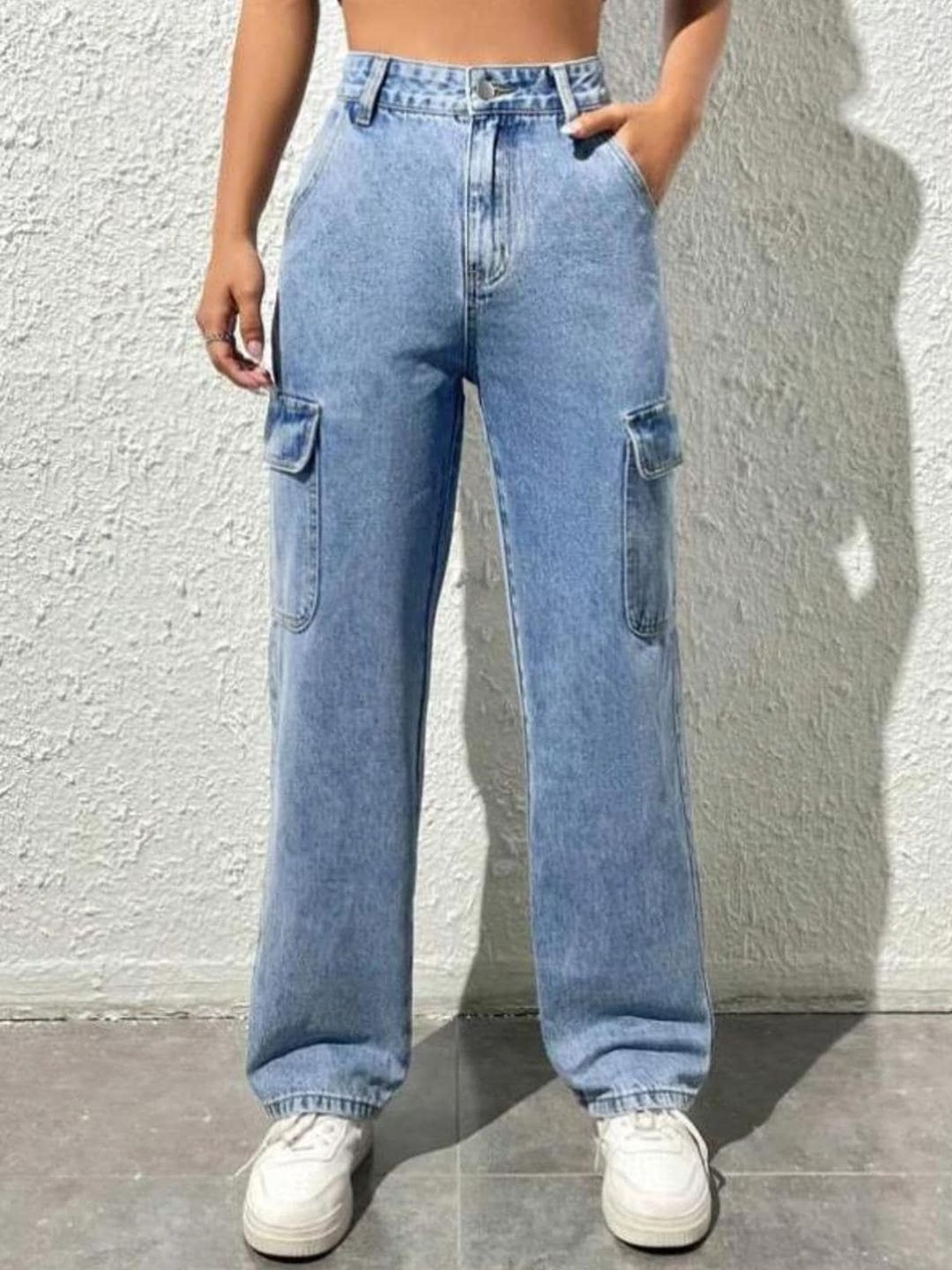 Kotty Women Blue Jean Straight Fit High-Rise Light Fade Clean Look Stretchable Jeans