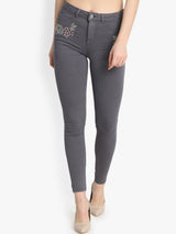 Kotty Women Grey Skinny Fit High-Rise Clean Look Stretchable Jeans
