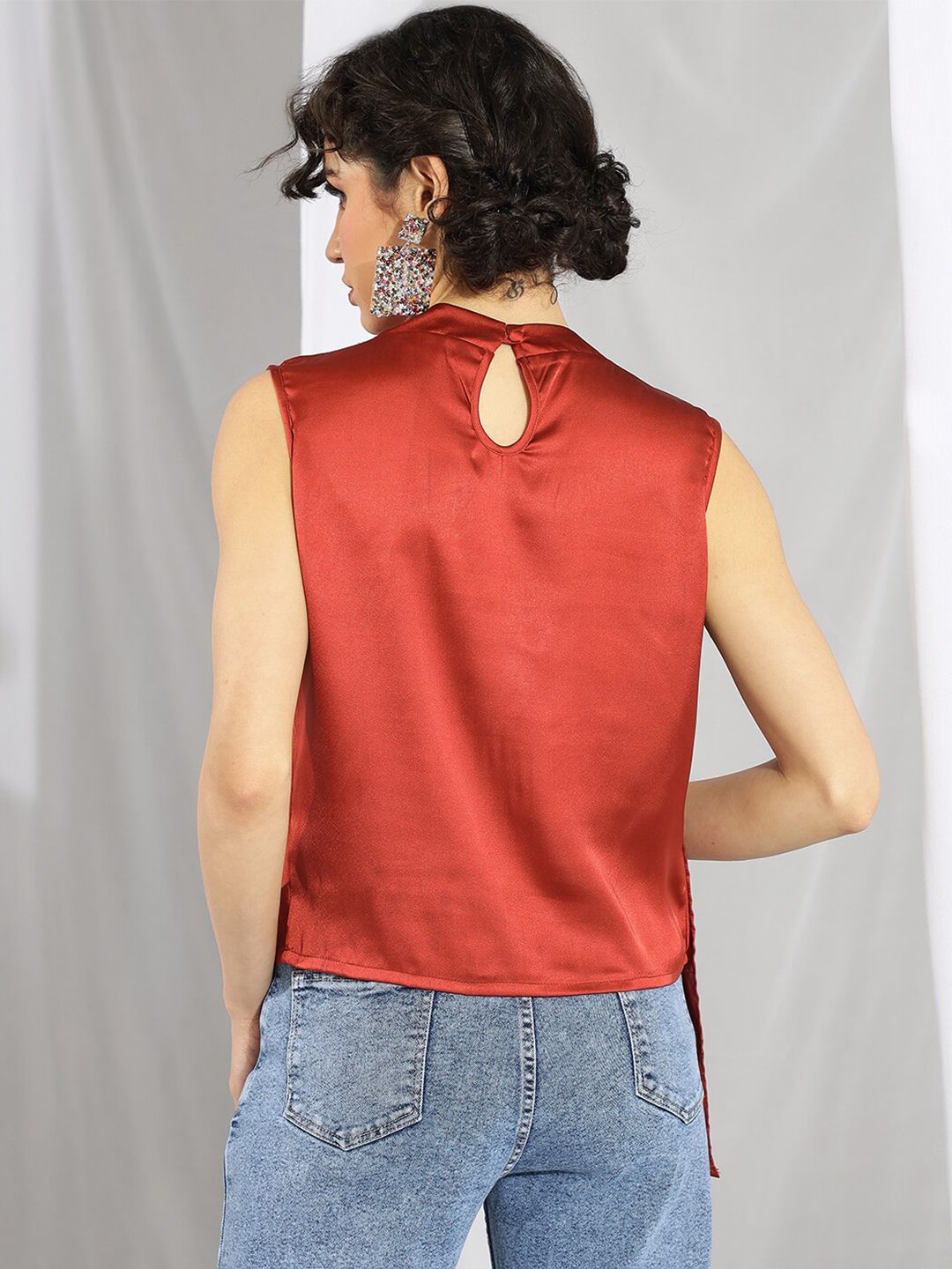 Kotty Red High Neck Sleeveless Pleated Detail Satin Top
