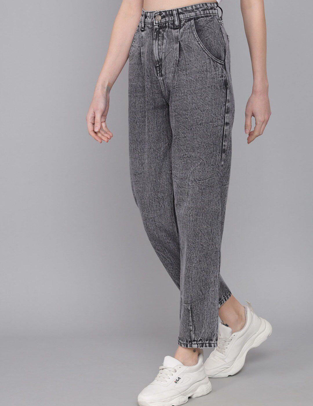 Kotty Women Grey Jean Mom-Fit High-Rise Heavy Fade Pure Cotton Jeans