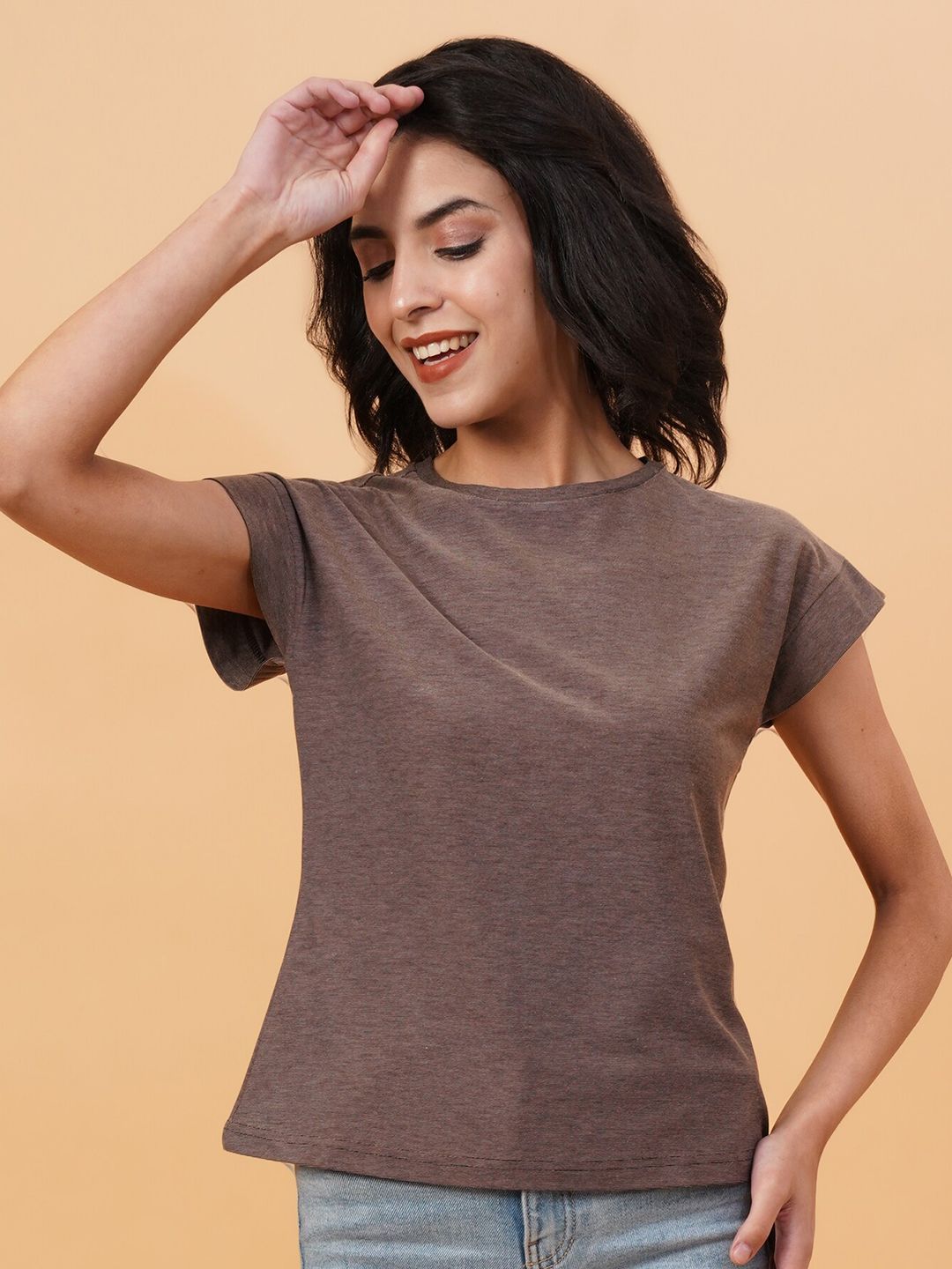 Kotty Women Extended Sleeves Pockets T-shirt