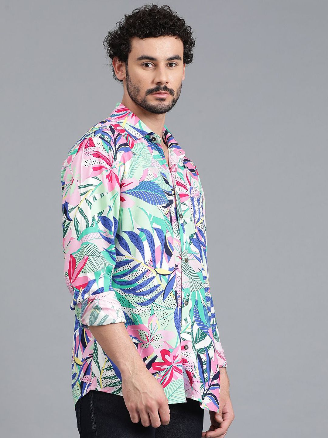 Kotty Blue & Green Floral Printed Relaxed Fit Casual Shirt