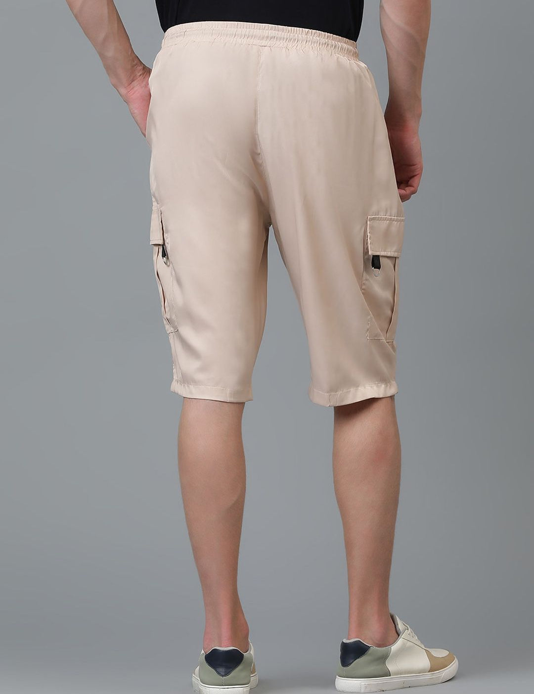 Kotty Men Low-Rise Cargo Shorts