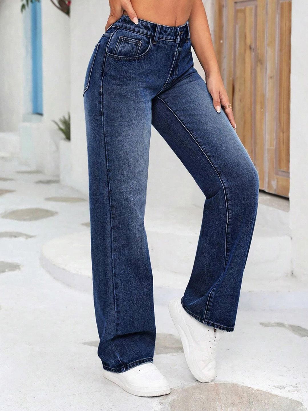 Kotty Women Straight Fit High-Rise Stretchable Jeans