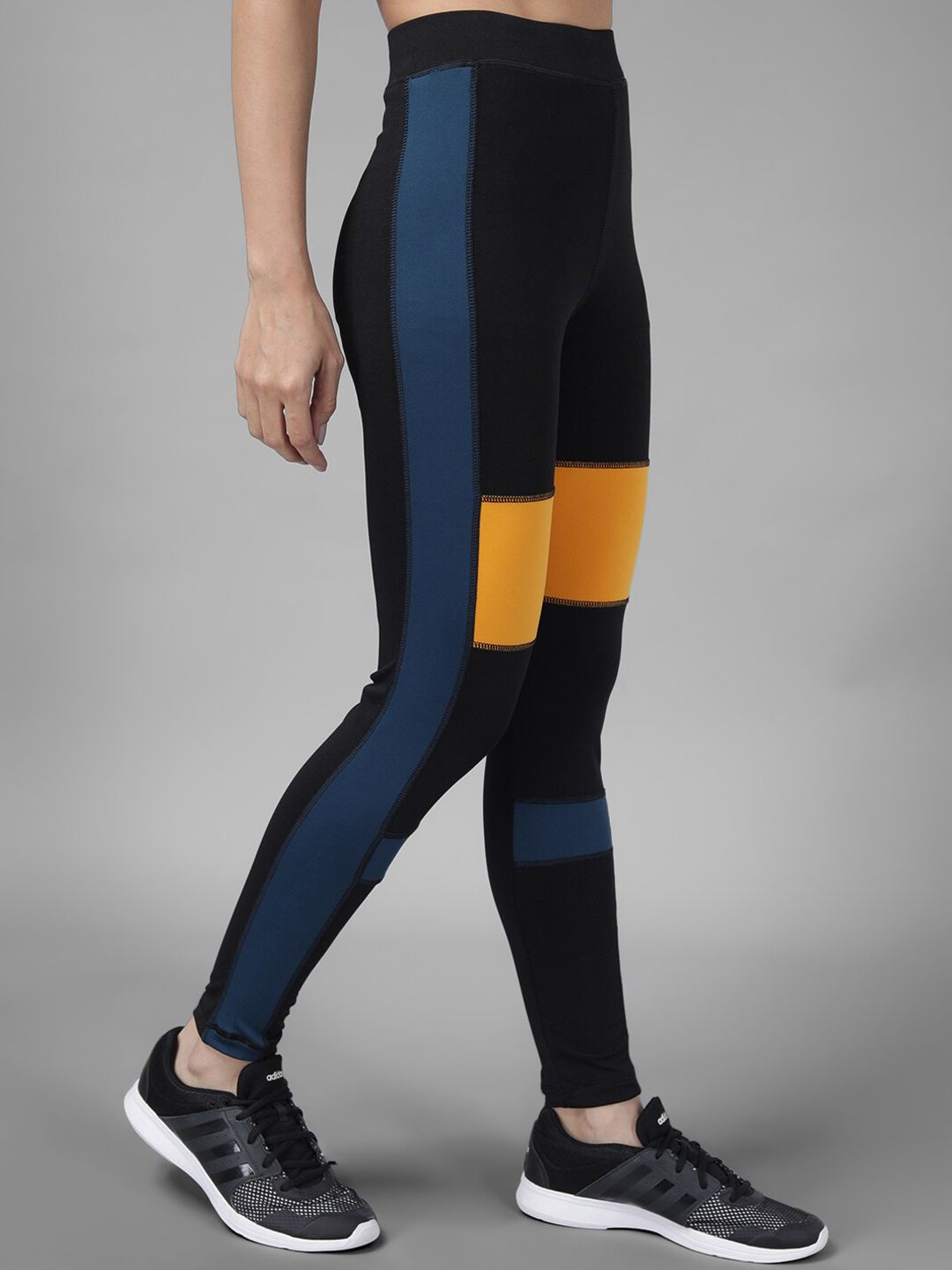 Kotty Women Black & Yellow Colourblocked Tights