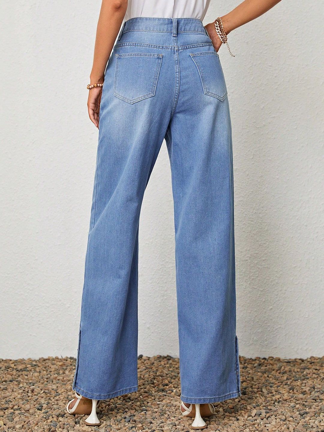 Kotty Women Straight Fit High-Rise Stretchable Jeans