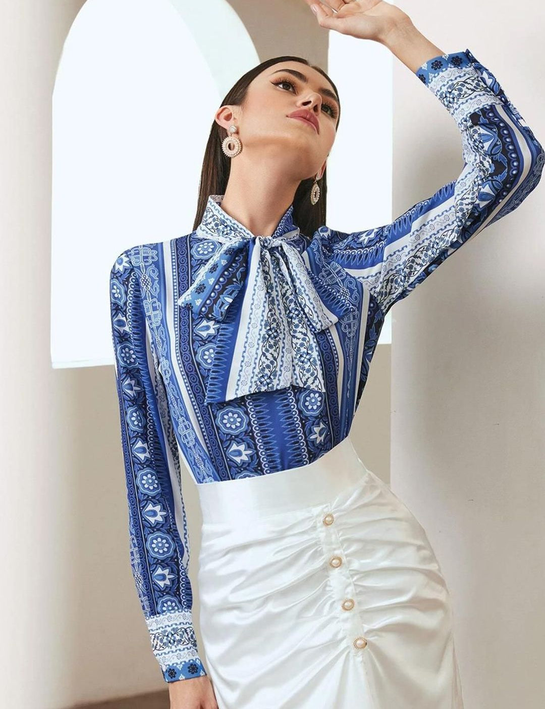 Kotty Women Printed Tie-Up Neck Long Sleeves Satin Top