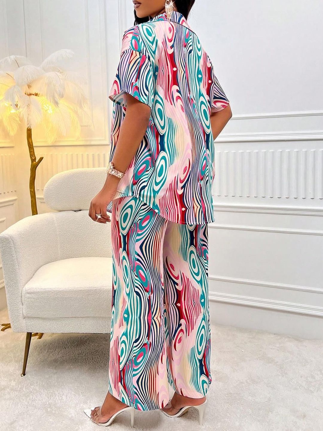 Kotty Abstract Printed Shirt With Trouser