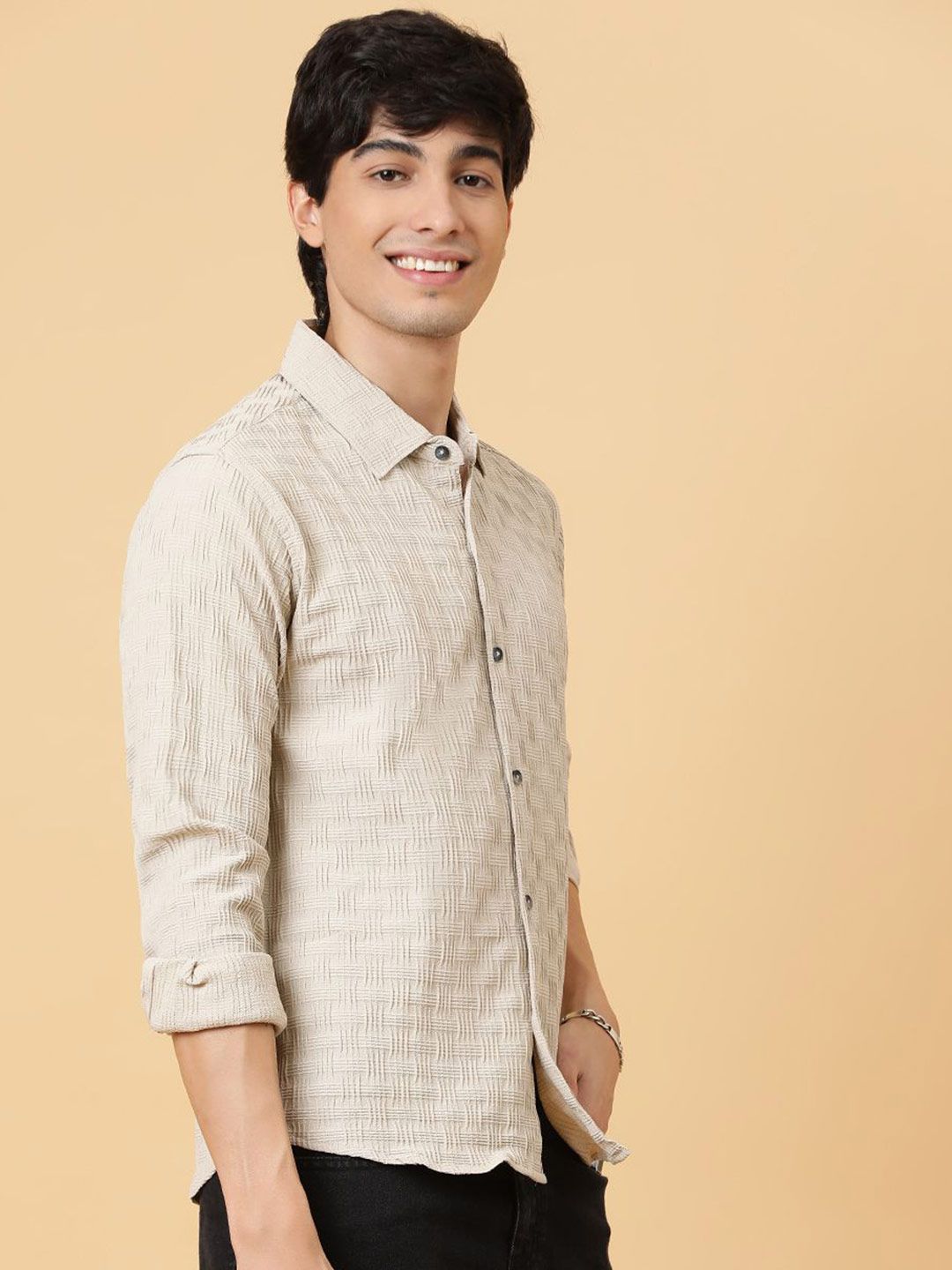 Kotty Men Relaxed Spread Collar Solid Casual Shirt