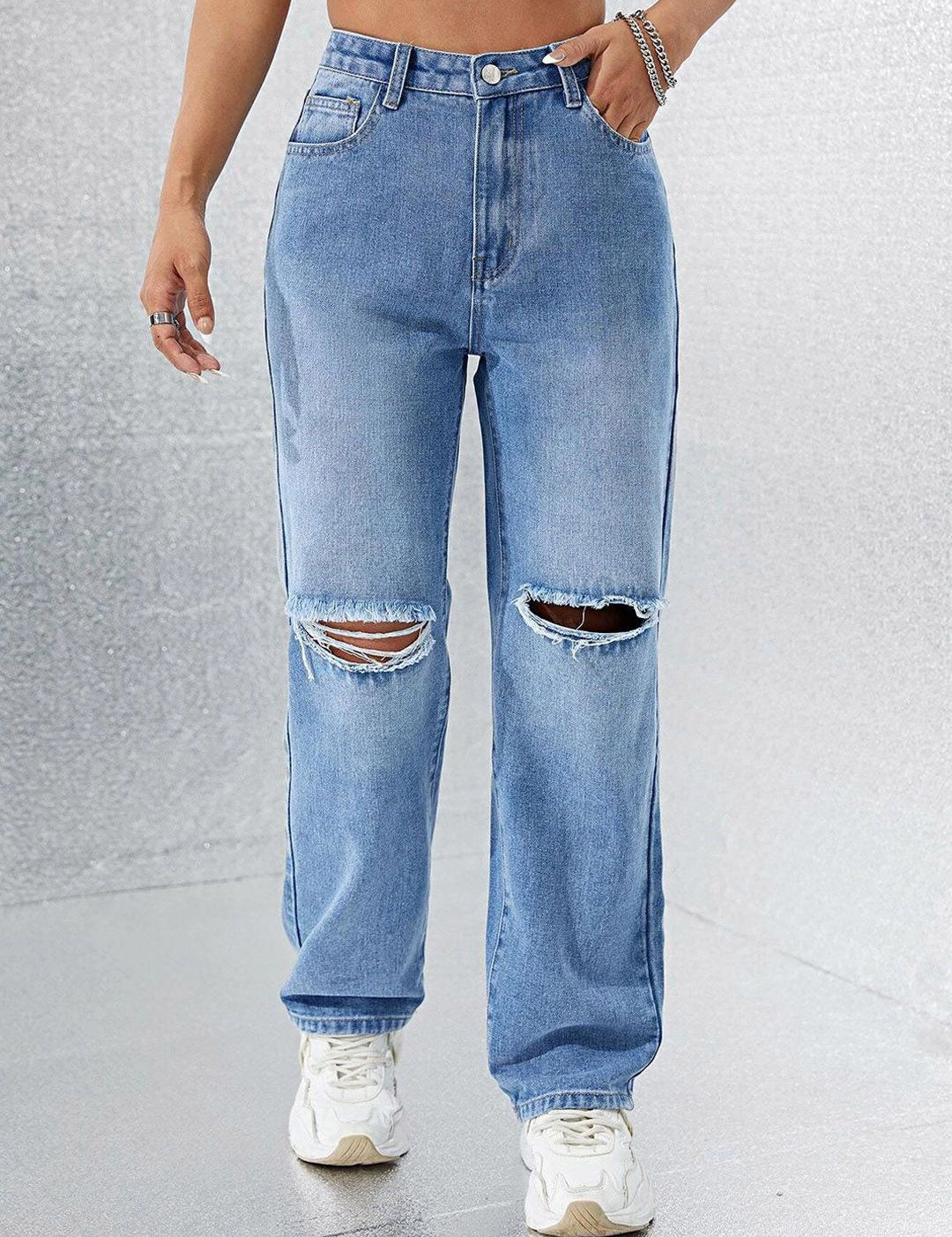 Kotty Women Straight Fit High-Rise Slash Knee Stretchable Jeans