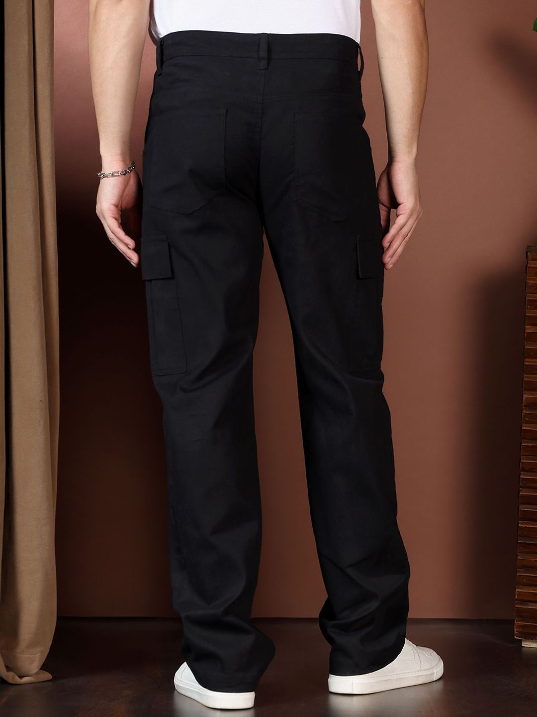 Kotty Men Easy Wash Regular Fit Mid-Rise Cargos Trousers