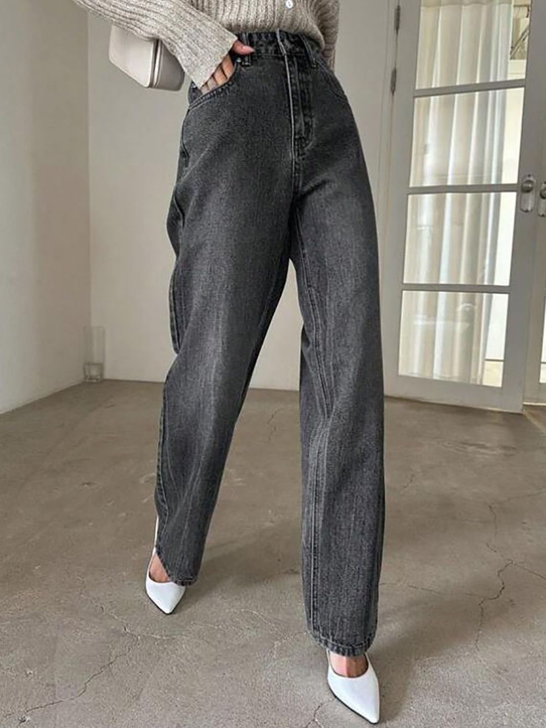 Kotty Women Straight Fit High-Rise Stretchable Jeans