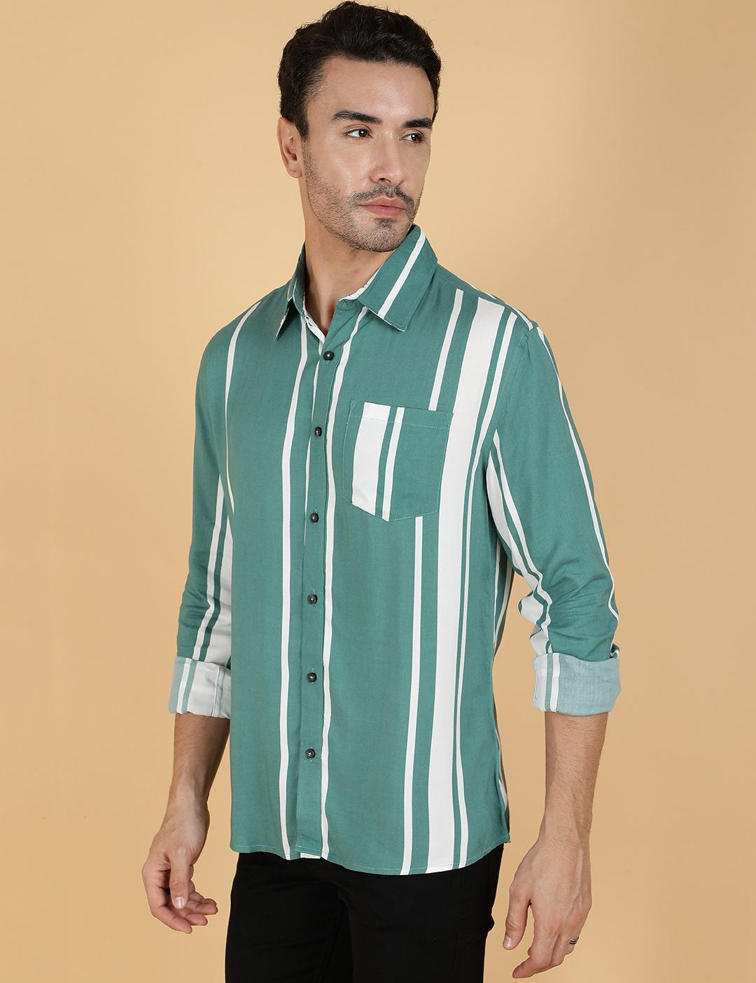 Kotty Men Relaxed Spread Collar Graphic Printed Cotton Casual Shirt